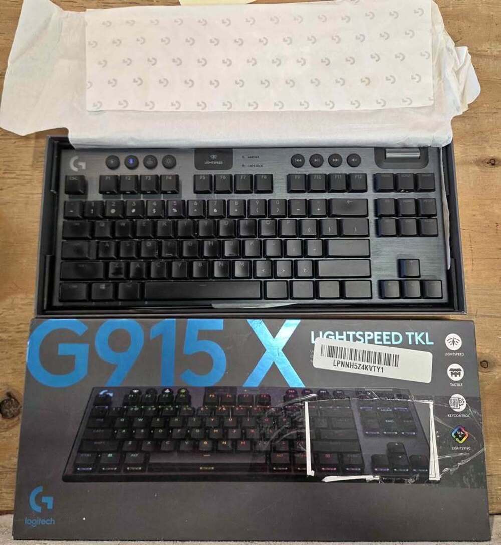 Logitech G915 TKL Tenkeyless Lightspeed Wireless RGB Mechanical Gaming Keyboard,